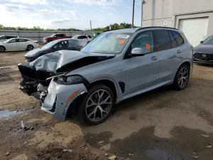 BMW X5 3.0L 6 2025