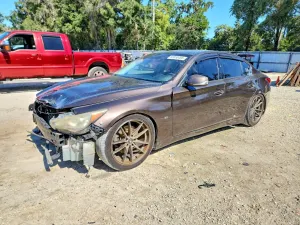 Infiniti Q50 3.7L 6 2014