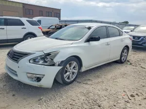 Nissan Altima 2.5L 4 2015