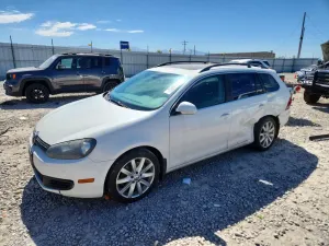 Volkswagen Jetta 2.0L 4 2011