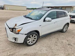 Mitsubishi Outlander 2.4L 4 2015