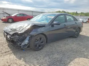 Hyundai Elantra 2.0L 4 2021