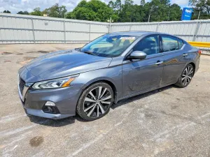 Nissan Altima 2.0L 4 2020