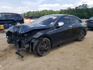 Hyundai Elantra 2.0L 4 2022