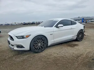 Ford Mustang 5.0L 8 2015