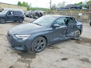 Audi A3 2.0L 4 2024