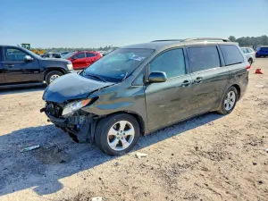 Toyota Sienna 3.5L 6 2013