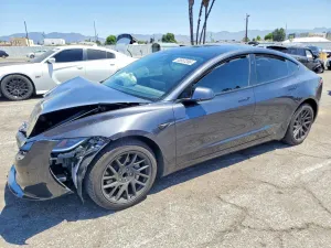 Tesla Model 3 2025