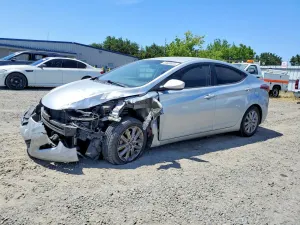 Hyundai Elantra 1.8L 4 2015