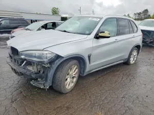 BMW X5 4.4L 8 2015