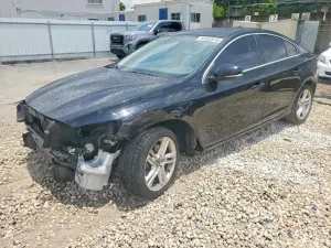 Volvo S60 2.0L 4 2015