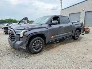 Toyota Tundra 3.4L 6 2025