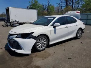 Toyota Camry 2.5L 4 2018