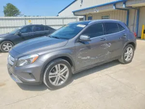 Mercedes-Benz GLA 2.0L 4 2015