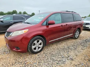 Toyota Sienna 3.5L 6 2013