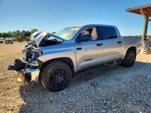 Toyota Tundra 5.7L 8 2021