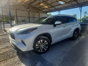 Toyota Highlander 2.4L 4 2023