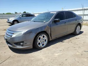 Ford Fusion SE 2.5L 4 2011