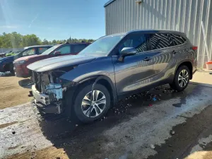 Toyota Highlander 3.5L 6 2021