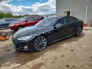 Tesla Model S 2013