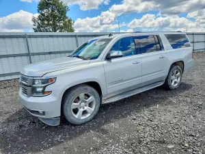 Chevrolet Suburban 5.3L 8 2015
