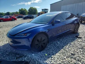 Tesla Model 3 2025