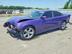 Dodge Charger 5.7L 8 2014