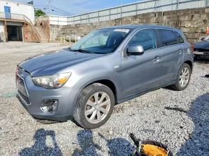 Mitsubishi Outlander 2.0L 4 2014
