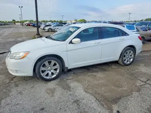 Chrysler 200 2.4L 4 2013