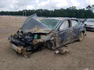 Nissan Altima 2.5L 4 2020