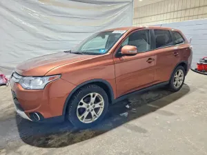Mitsubishi Outlander 2.4L 4 2015