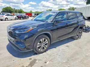 Toyota Highlander 3.5L 6 2021
