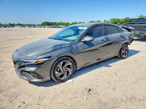 Hyundai Elantra 2.0L 4 2024