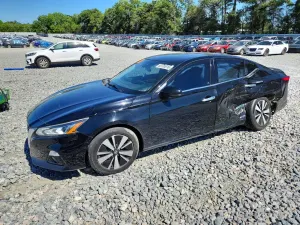 Nissan Altima 2.5L 4 2020