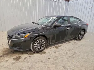 Nissan Altima 2.5L 4 2025