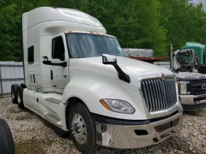 International LT Series 15.0L 6 2023