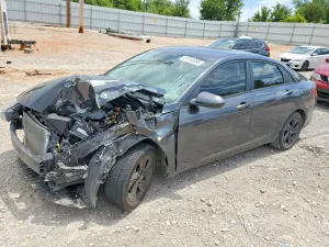 Hyundai Elantra 2.0L 4 2021