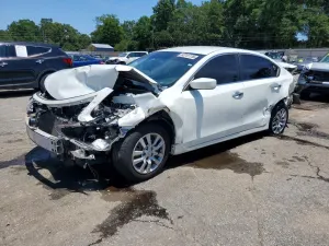 Nissan Altima 2.5L 4 2015