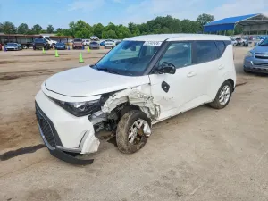 Kia Soul 2.0L 4 2023