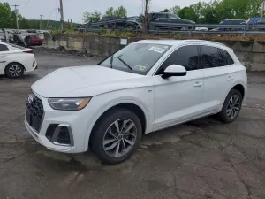 Audi Q5 2.0L 4 2023