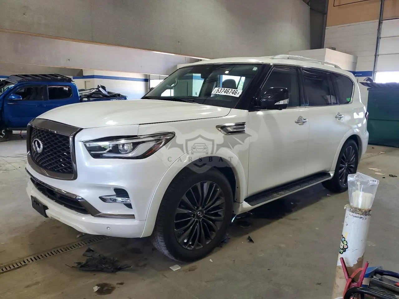 Infiniti QX80 5.6L 8 2021