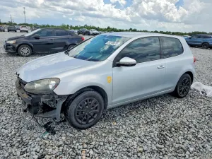 Volkswagen Golf 2.5L 5 2011