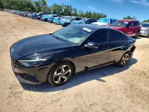 Hyundai Elantra 2.0L 4 2023