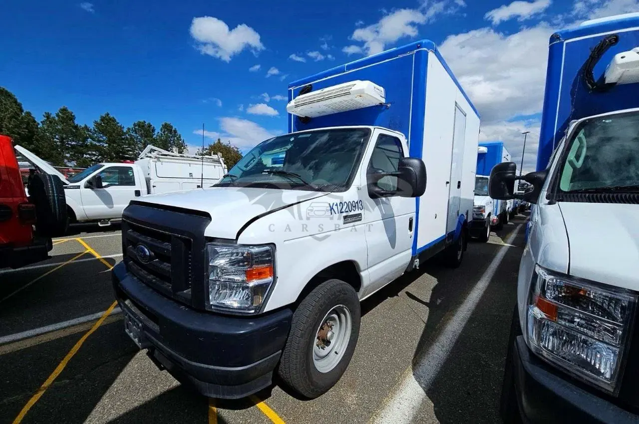 Ford Econoline 7.3L 8 2023