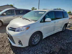 Toyota Sienna 3.5L 6 2020