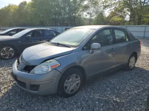 Nissan Versa 1.8L 4 2010