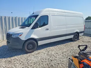 Mercedes-Benz Sprinter 2.0L 4 2024