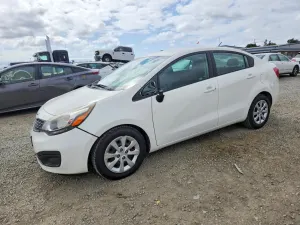 Kia Rio 1.6L 4 2015