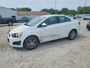 Chevrolet Aveo (Sonic) 1.8L 4 2015