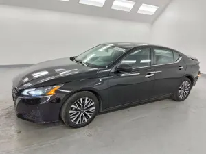 Nissan Altima 2.5L 4 2025